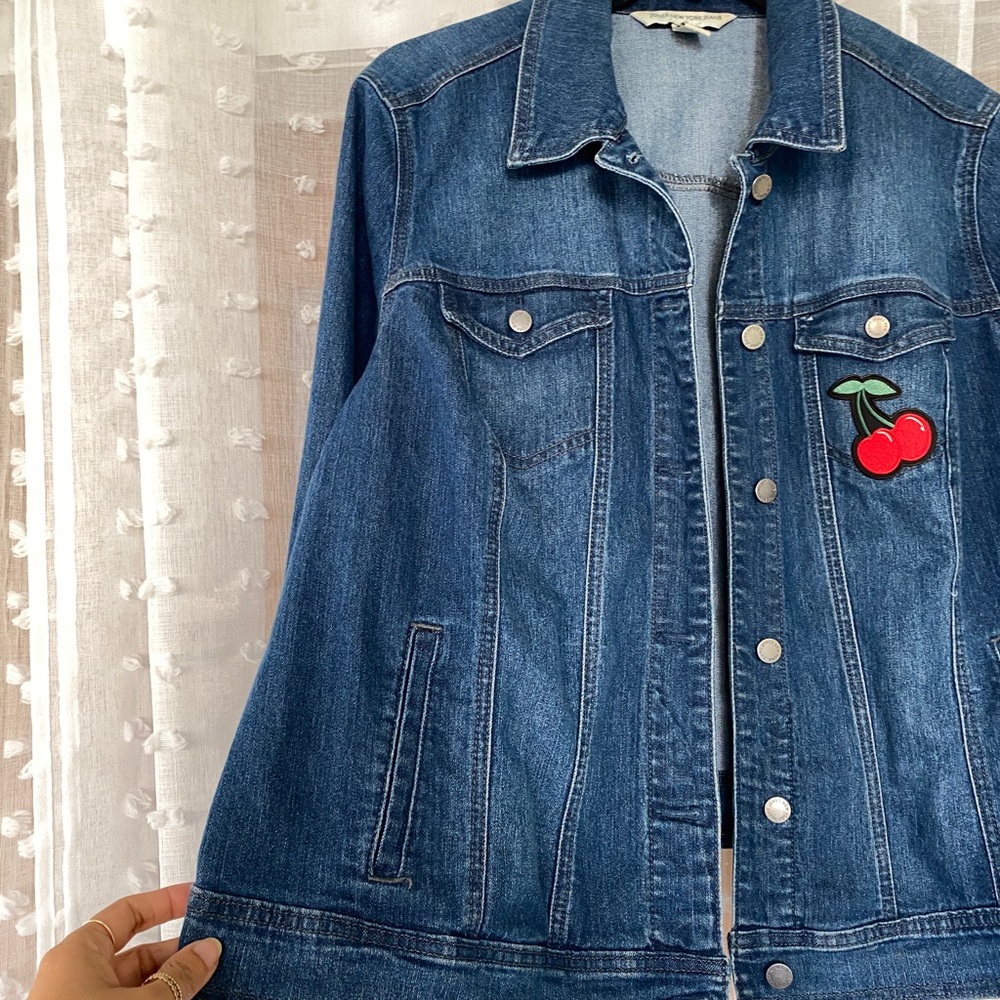Medium Wash Denim Jacket With Patch - image 4